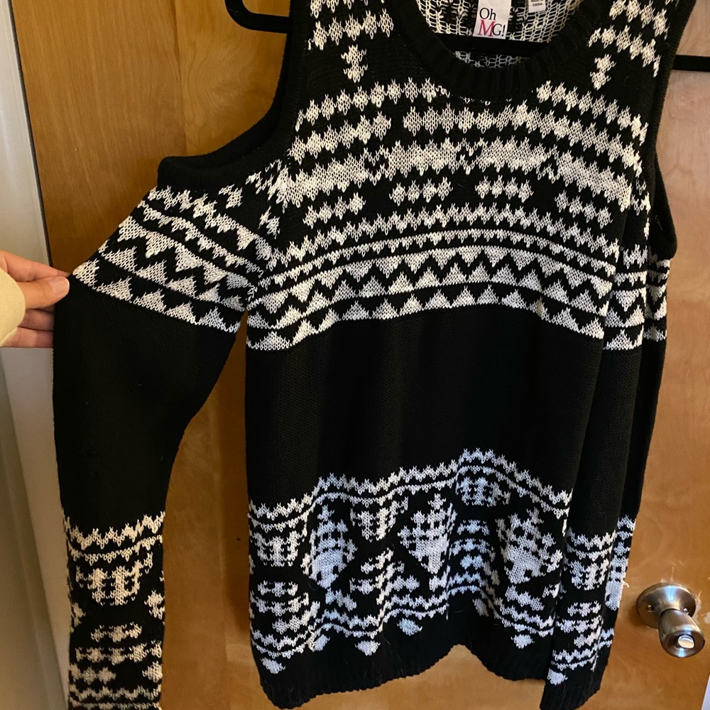 Oh MG Black and White Christmas Sweater XL NWT